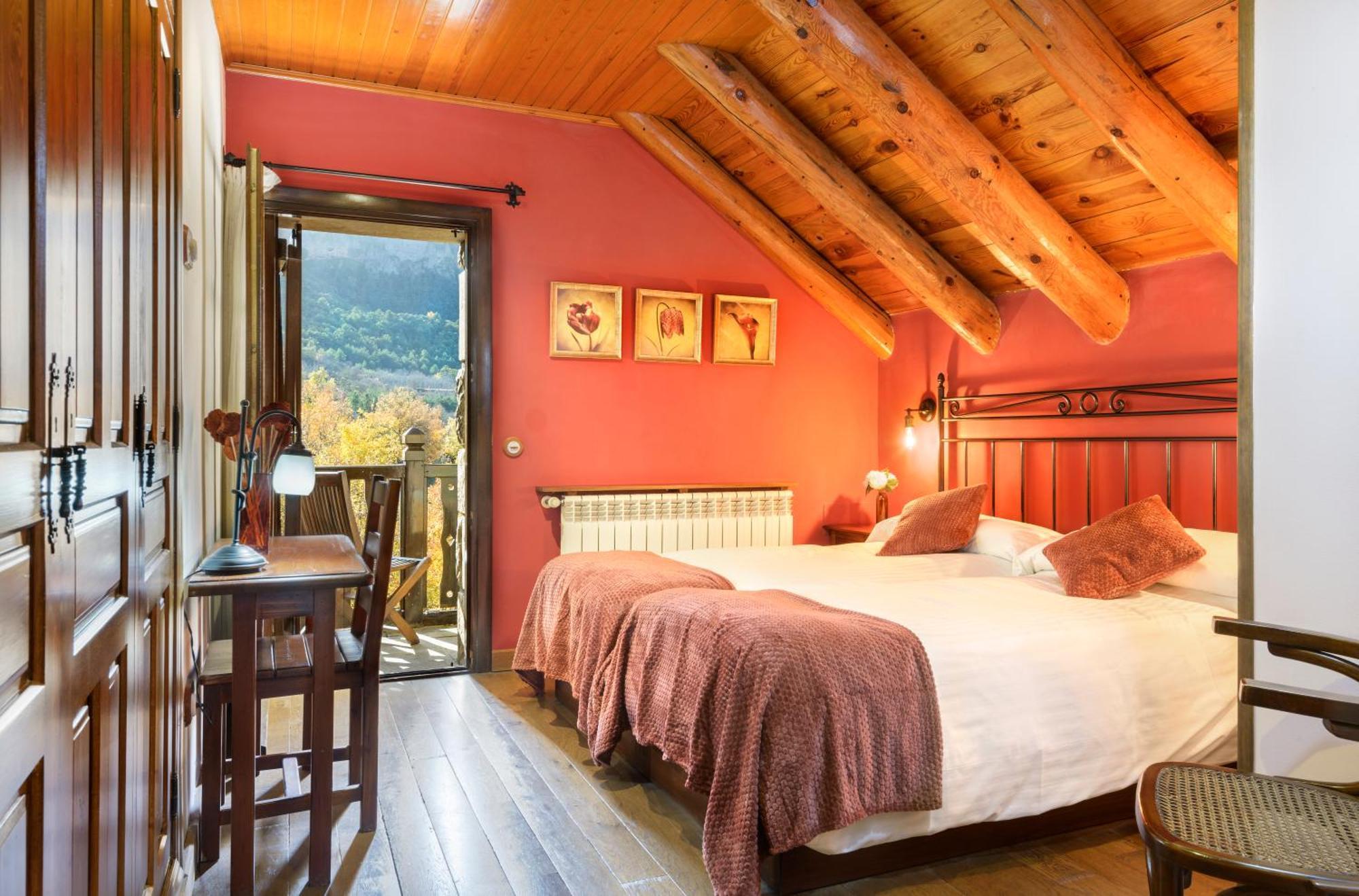 Hotel Rural El Mirador De Los Pirineos Santa Cruz de la Serós Eksteriør billede