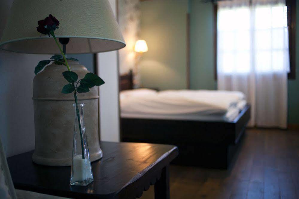 Hotel Rural El Mirador De Los Pirineos Santa Cruz de la Serós Eksteriør billede